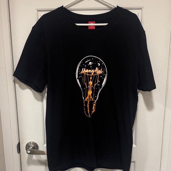 Lushanghai Other - Black T-Shirt with Shanghai graphic